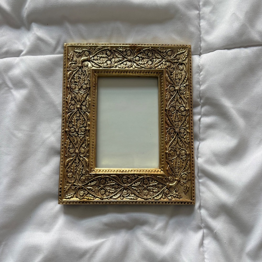 Vintage Ornate Gold Floral Embossed Picture Frame 3.5x5 Tabletop Wall Decor